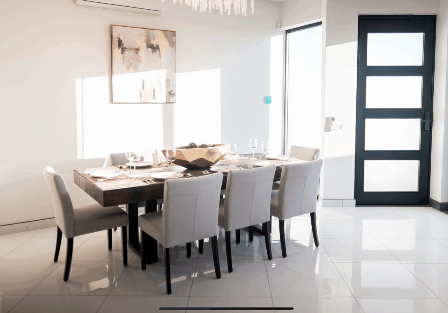 69163ac35ec71_Dining Room